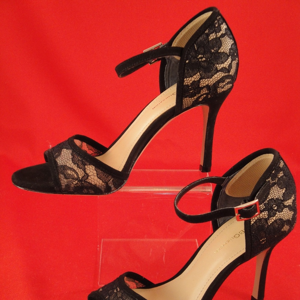 BCBGeneration black lacy high heel size 5 1/2